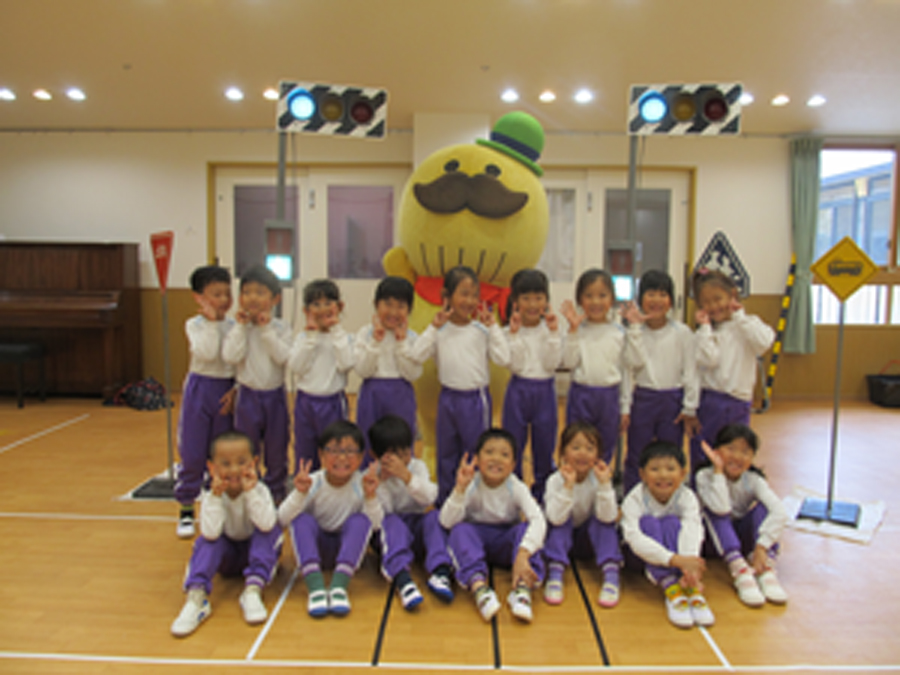 保護者様専用ページ：はと組11月の園写真