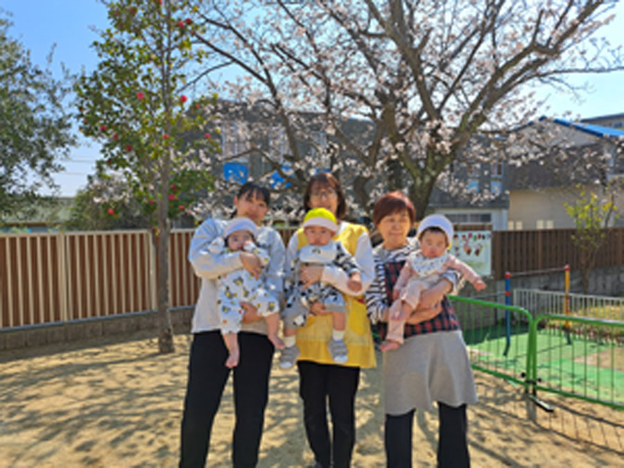 保護者様専用ページ：あひる 組の集合写真
