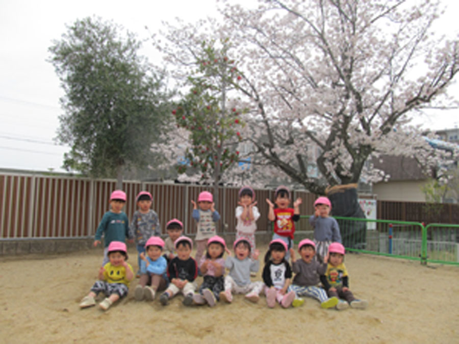 保護者様専用ページ：つばめ組の集合写真
